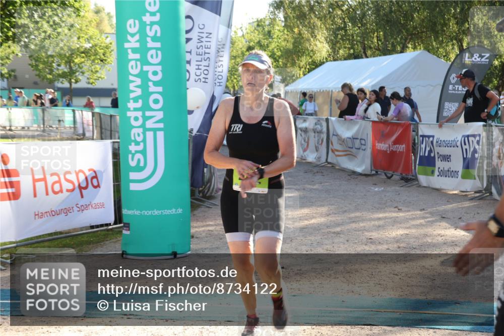 07.09.2025 - 19. Norderstedt Triathlon Luisa Fischer http://msf.ph/oto/8734122 07.09.2025 16:28:46 Ziel 462 meine-sportfotos.de