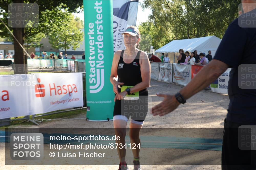07.09.2025 - 19. Norderstedt Triathlon Luisa Fischer http://msf.ph/oto/8734124 07.09.2025 16:28:46 Ziel 462 meine-sportfotos.de