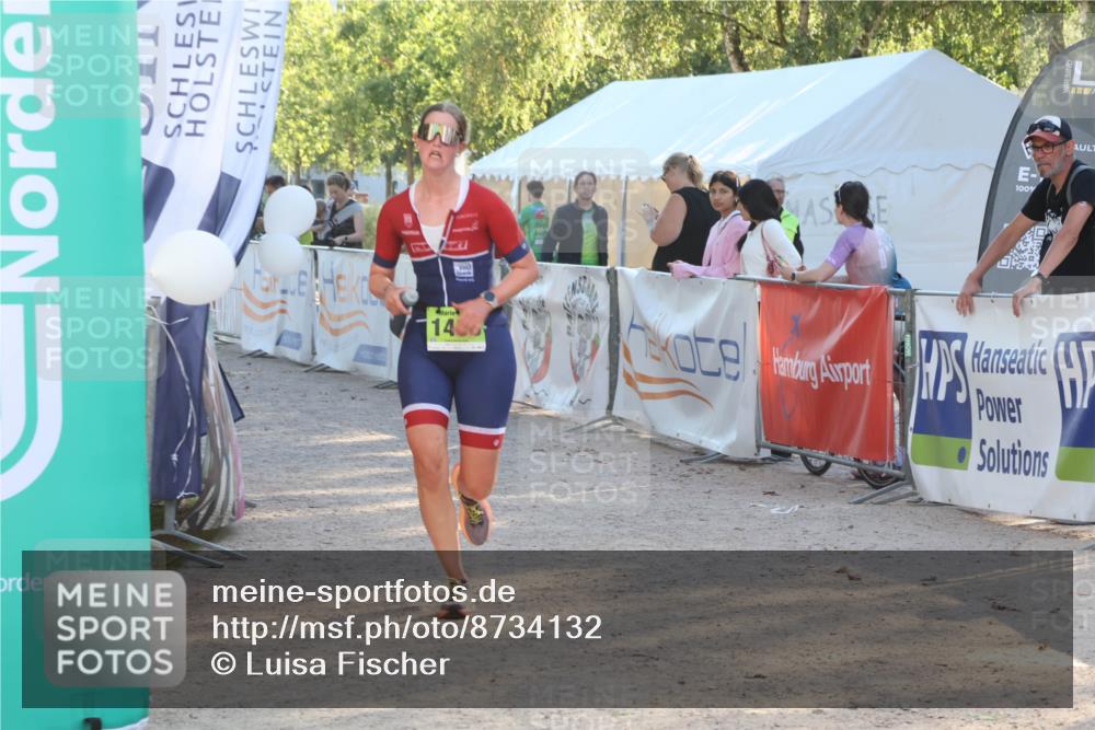 07.09.2025 - 19. Norderstedt Triathlon Luisa Fischer http://msf.ph/oto/8734132 07.09.2025 16:29:06 Ziel 1498 meine-sportfotos.de