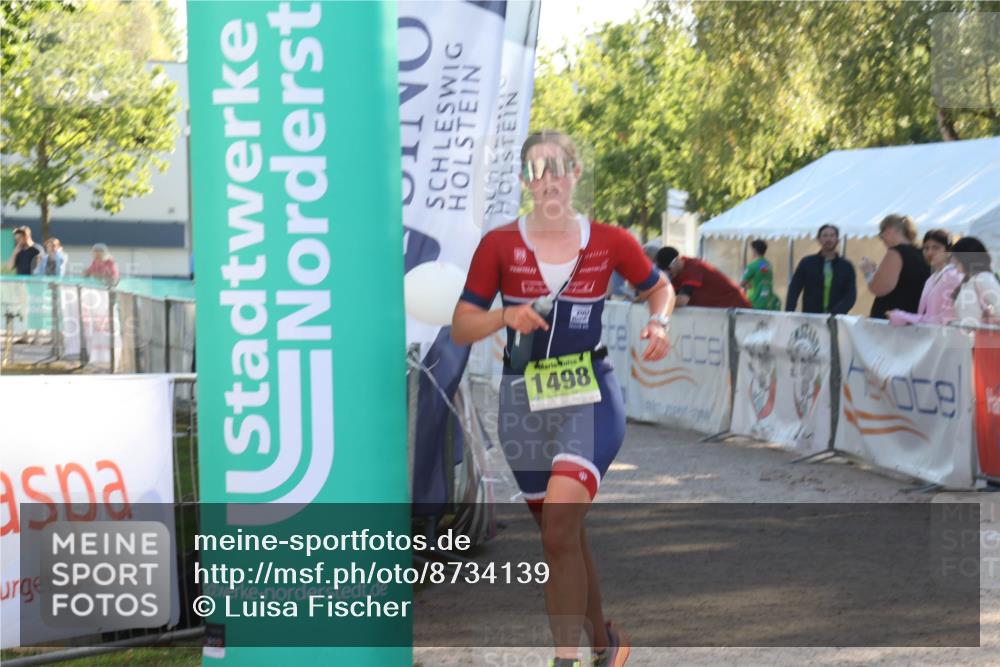 07.09.2025 - 19. Norderstedt Triathlon Luisa Fischer http://msf.ph/oto/8734139 07.09.2025 16:29:07 Ziel 1498 meine-sportfotos.de
