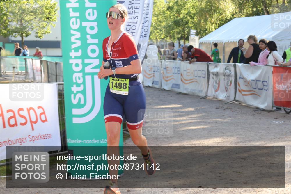 07.09.2025 - 19. Norderstedt Triathlon Luisa Fischer http://msf.ph/oto/8734142 07.09.2025 16:29:07 Ziel 1498 meine-sportfotos.de
