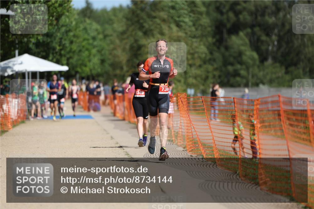 07.09.2025 - 19. Norderstedt Triathlon Michael Strokosch http://msf.ph/oto/8734144 07.09.2025 12:16:34 Laufen 736, 823, 1349 meine-sportfotos.de