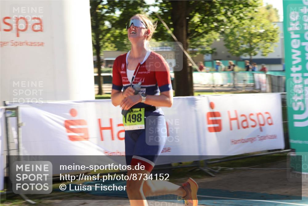 07.09.2025 - 19. Norderstedt Triathlon Luisa Fischer http://msf.ph/oto/8734152 07.09.2025 16:29:08 Ziel 1498 meine-sportfotos.de