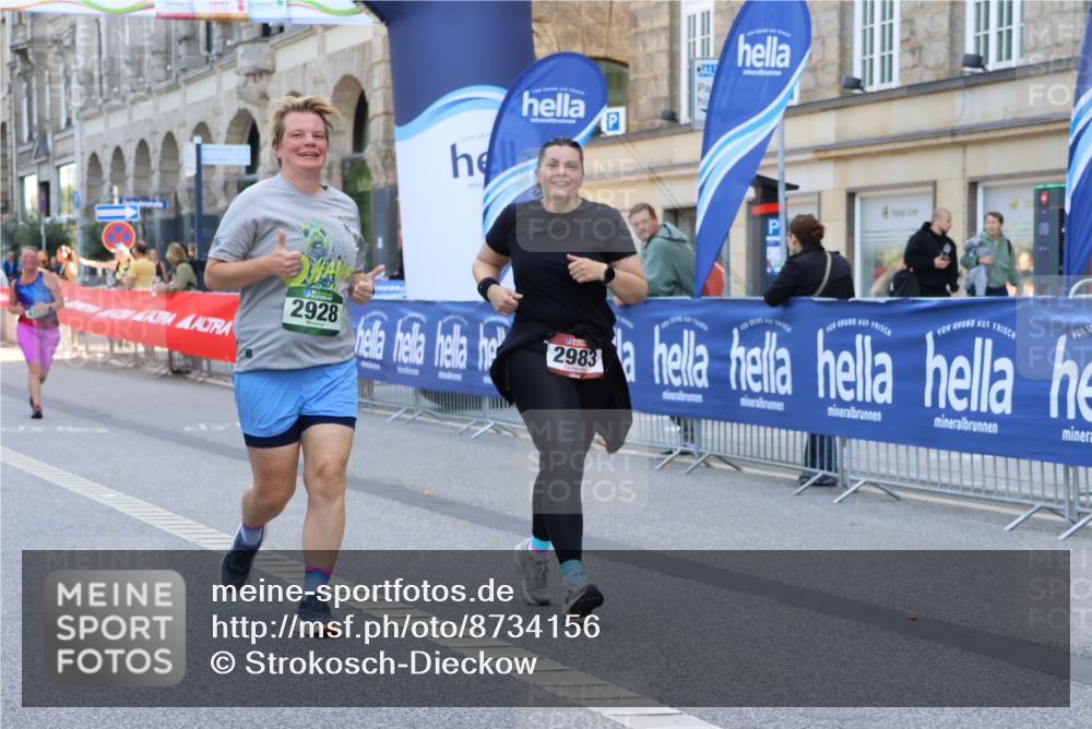 07.09.2025 - BARMER Alsterlauf Strokosch-Dieckow http://msf.ph/oto/8734156 07.09.2025 10:20:41 Ziel 2861, 3777, 4003, 4011, 4206, 4564, 4919, 5019, 5846, 5848, 8031 meine-sportfotos.de