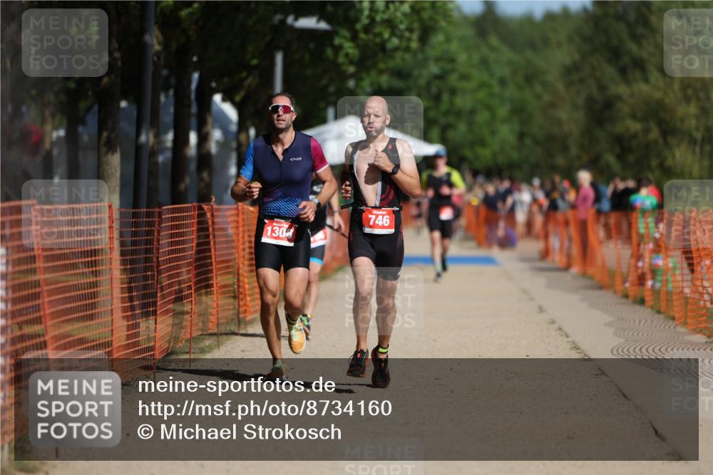 07.09.2025 - 19. Norderstedt Triathlon Michael Strokosch http://msf.ph/oto/8734160 07.09.2025 12:16:49 Laufen 746, 796, 1306 meine-sportfotos.de