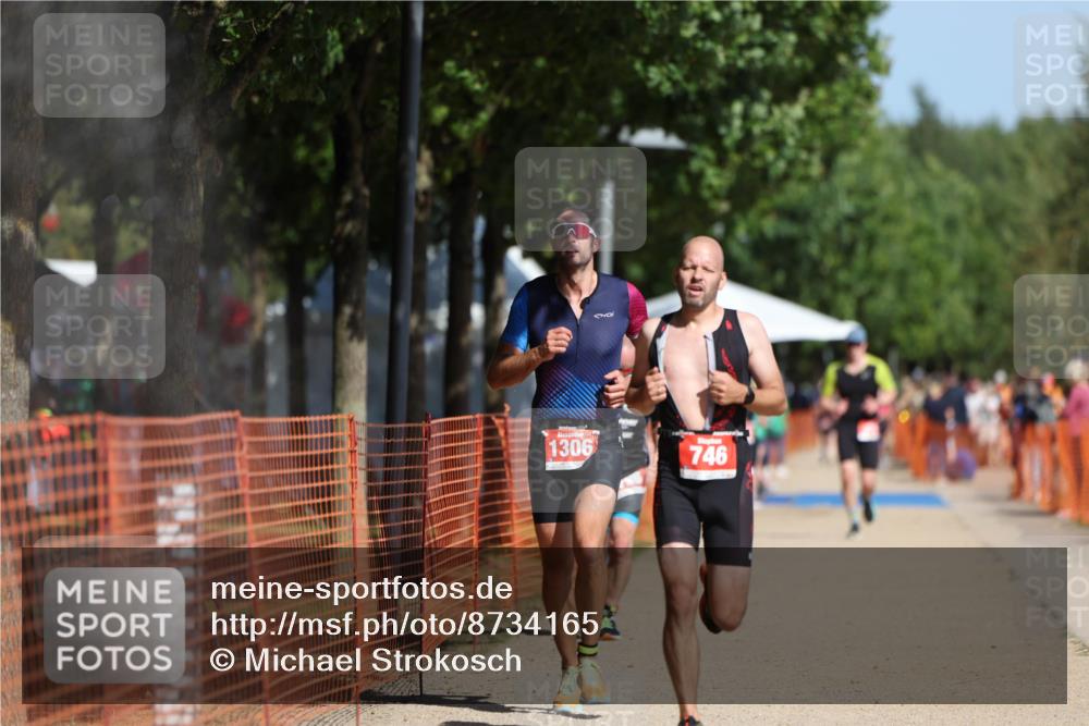 07.09.2025 - 19. Norderstedt Triathlon Michael Strokosch http://msf.ph/oto/8734165 07.09.2025 12:16:50 Laufen 746, 796, 1306 meine-sportfotos.de