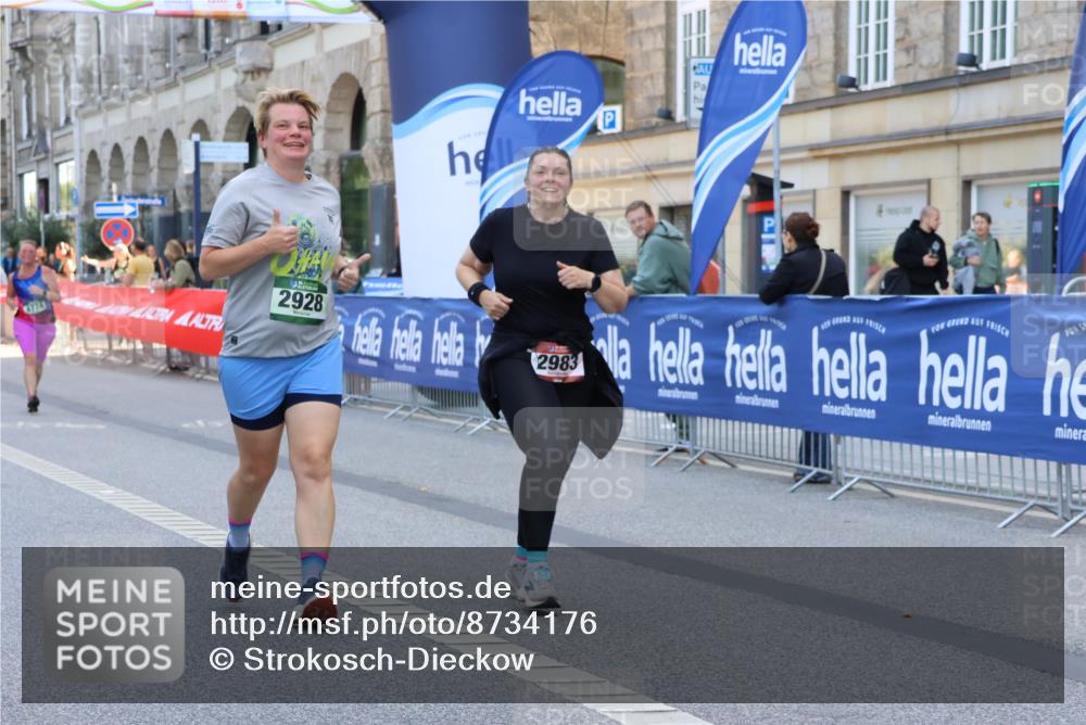 07.09.2025 - BARMER Alsterlauf Strokosch-Dieckow http://msf.ph/oto/8734176 07.09.2025 10:20:41 Ziel 2861, 3777, 4003, 4011, 4206, 4564, 4919, 5019, 5846, 5848, 8031 meine-sportfotos.de