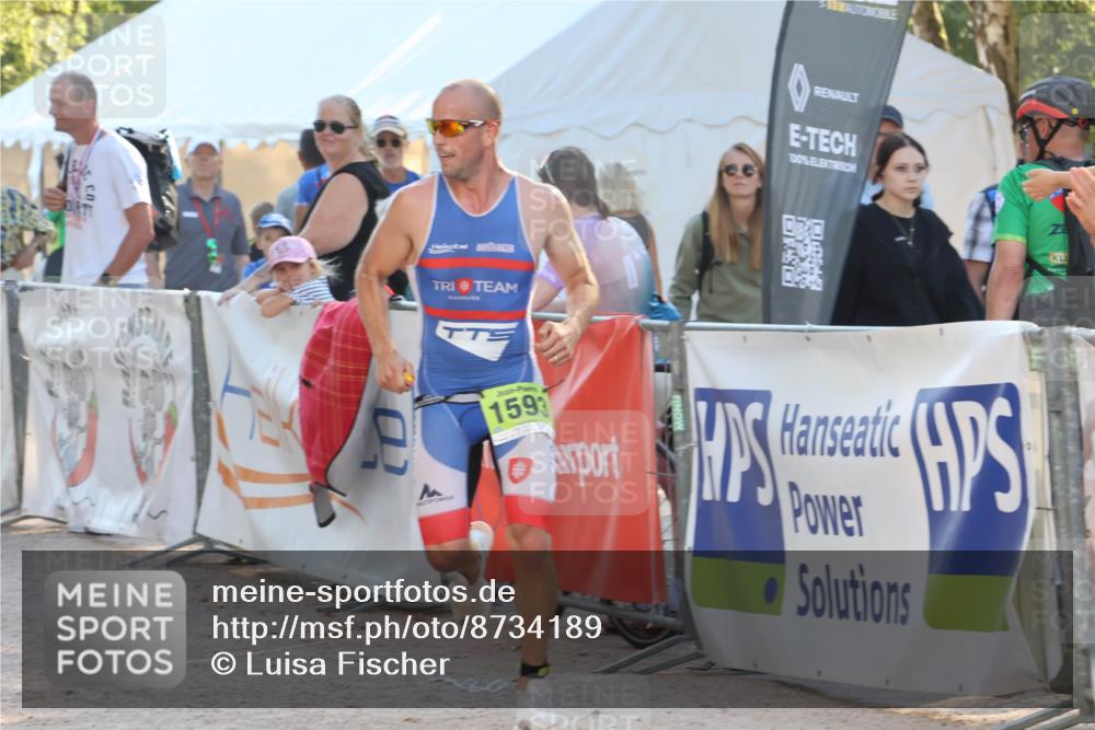 07.09.2025 - 19. Norderstedt Triathlon Luisa Fischer http://msf.ph/oto/8734189 07.09.2025 16:29:52 Ziel 496, 544, 1593 meine-sportfotos.de
