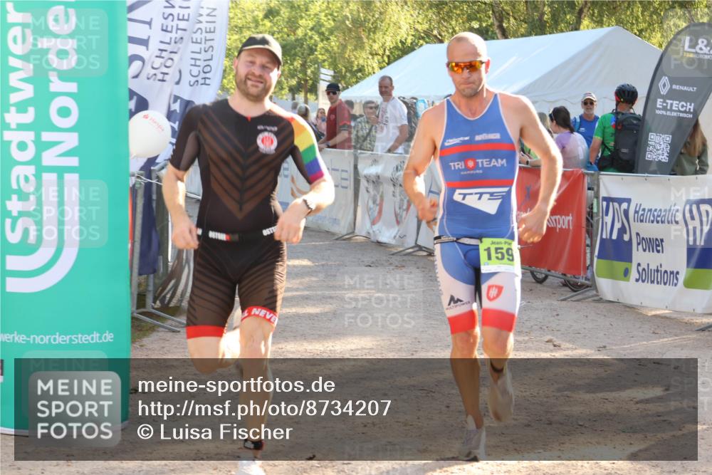 07.09.2025 - 19. Norderstedt Triathlon Luisa Fischer http://msf.ph/oto/8734207 07.09.2025 16:29:54 Ziel 496, 544, 1593 meine-sportfotos.de