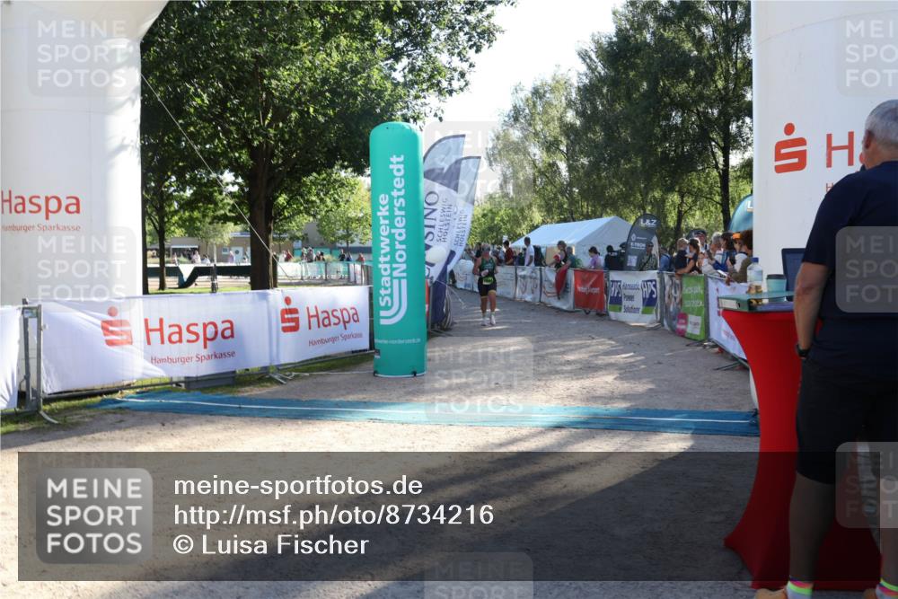07.09.2025 - 19. Norderstedt Triathlon Luisa Fischer http://msf.ph/oto/8734216 07.09.2025 16:30:05 Ziel 1504 meine-sportfotos.de
