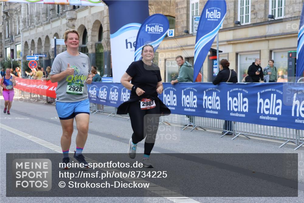 07.09.2025 - BARMER Alsterlauf Strokosch-Dieckow http://msf.ph/oto/8734225 07.09.2025 10:20:41 Ziel 2861, 3777, 4003, 4011, 4206, 4564, 4919, 5019, 5846, 5848, 8031 meine-sportfotos.de