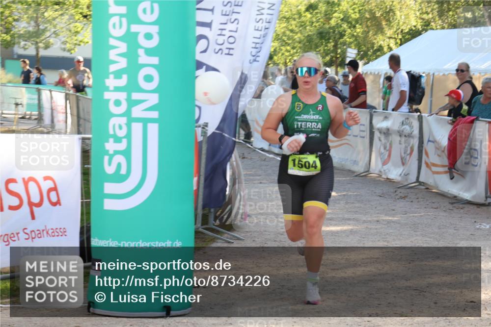 07.09.2025 - 19. Norderstedt Triathlon Luisa Fischer http://msf.ph/oto/8734226 07.09.2025 16:30:07 Ziel 1504 meine-sportfotos.de