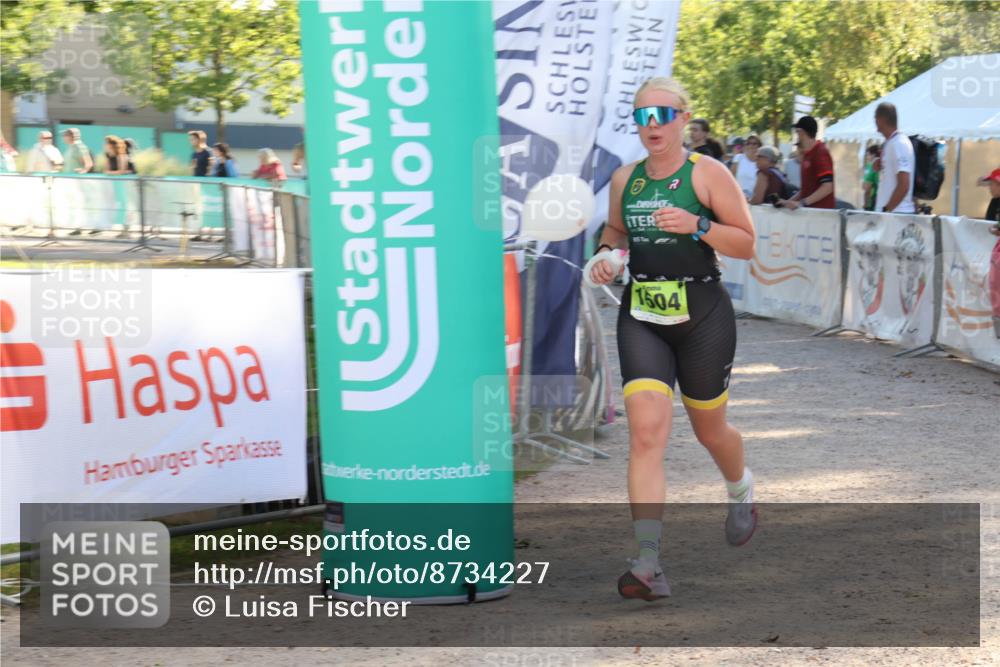 07.09.2025 - 19. Norderstedt Triathlon Luisa Fischer http://msf.ph/oto/8734227 07.09.2025 16:30:07 Ziel 1504 meine-sportfotos.de