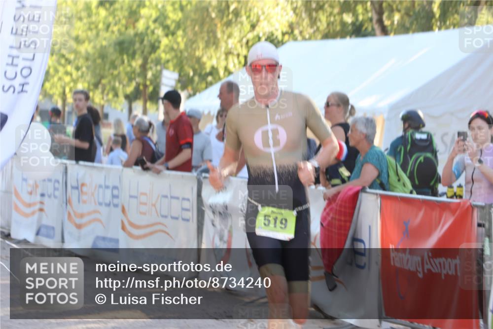 07.09.2025 - 19. Norderstedt Triathlon Luisa Fischer http://msf.ph/oto/8734240 07.09.2025 16:30:12 Ziel 519, 1504 meine-sportfotos.de