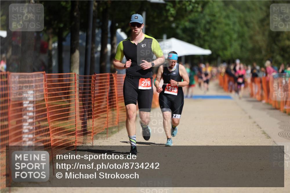 07.09.2025 - 19. Norderstedt Triathlon Michael Strokosch http://msf.ph/oto/8734242 07.09.2025 12:17:01 Laufen 279, 1218 meine-sportfotos.de