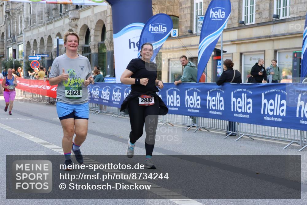 07.09.2025 - BARMER Alsterlauf Strokosch-Dieckow http://msf.ph/oto/8734244 07.09.2025 10:20:41 Ziel 2861, 3777, 4003, 4011, 4206, 4564, 4919, 5019, 5846, 5848, 8031 meine-sportfotos.de