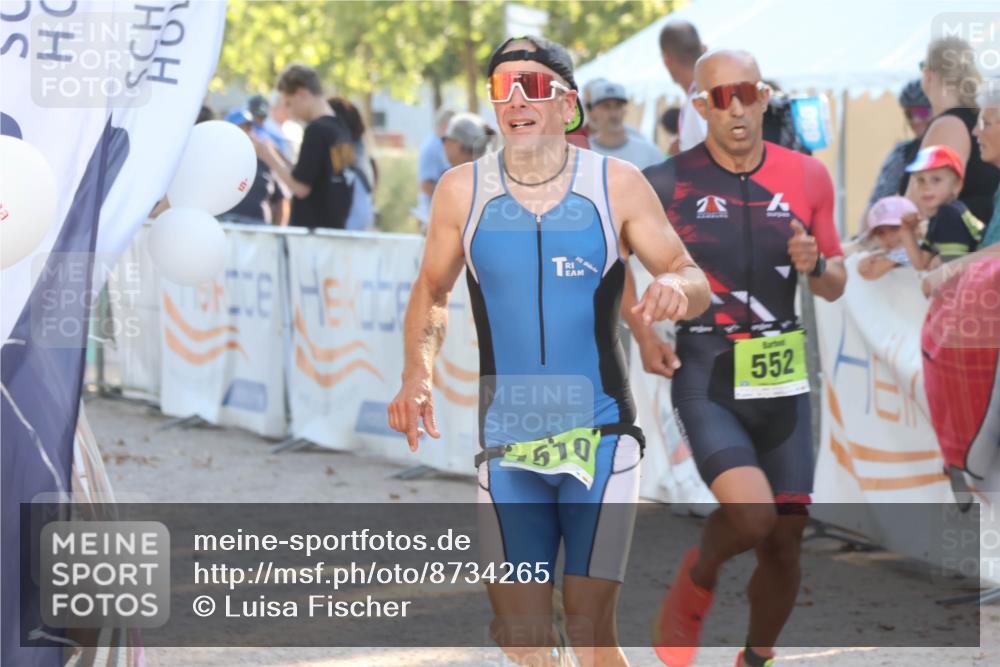 07.09.2025 - 19. Norderstedt Triathlon Luisa Fischer http://msf.ph/oto/8734265 07.09.2025 16:30:17 Ziel 519, 552, 1510 meine-sportfotos.de