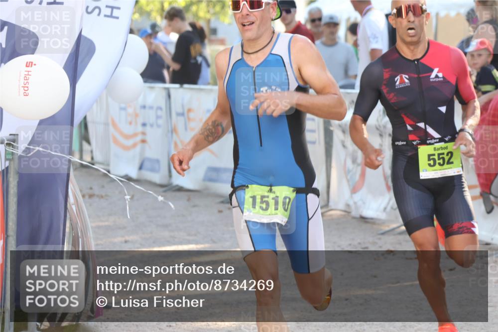 07.09.2025 - 19. Norderstedt Triathlon Luisa Fischer http://msf.ph/oto/8734269 07.09.2025 16:30:17 Ziel 519, 552, 1510 meine-sportfotos.de