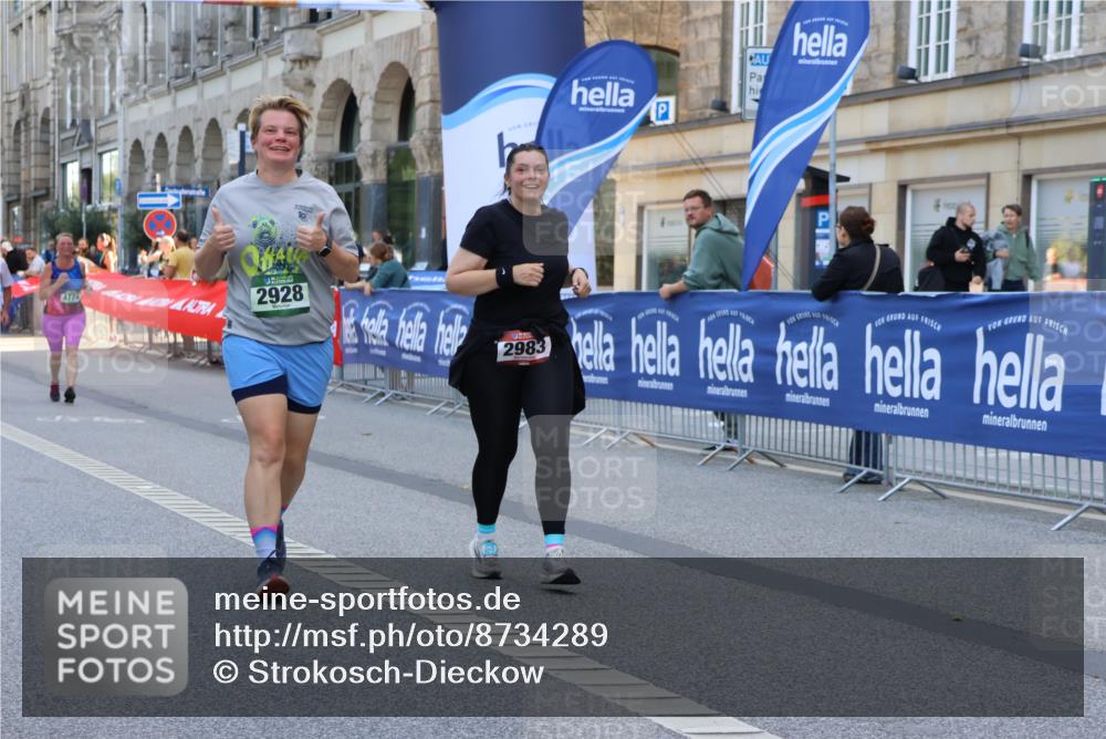 07.09.2025 - BARMER Alsterlauf Strokosch-Dieckow http://msf.ph/oto/8734289 07.09.2025 10:20:40 Ziel 2861, 2862, 3777, 4003, 4011, 4206, 4564, 4919, 5019, 5846, 5848, 8031 meine-sportfotos.de