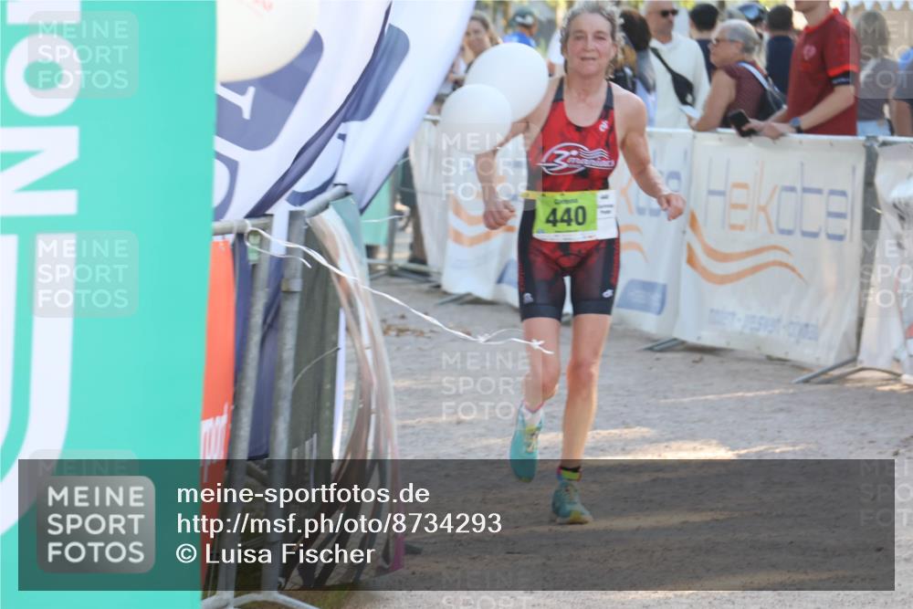 07.09.2025 - 19. Norderstedt Triathlon Luisa Fischer http://msf.ph/oto/8734293 07.09.2025 16:30:29 Ziel 440 meine-sportfotos.de