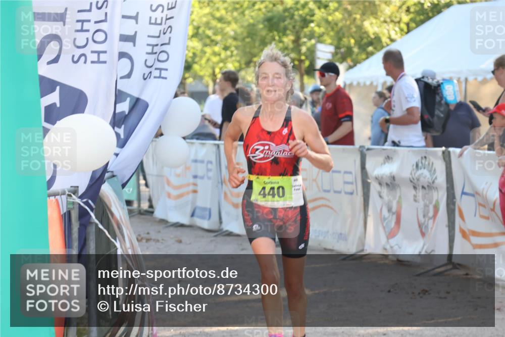 07.09.2025 - 19. Norderstedt Triathlon Luisa Fischer http://msf.ph/oto/8734300 07.09.2025 16:30:30 Ziel 440 meine-sportfotos.de