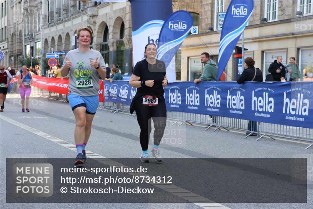 07.09.2025 - BARMER Alsterlauf Strokosch-Dieckow http://msf.ph/oto/8734312 07.09.2025 10:20:40 Ziel 2861, 2862, 3777, 4003, 4011, 4206, 4564, 4919, 5019, 5846, 5848, 8031 meine-sportfotos.de
