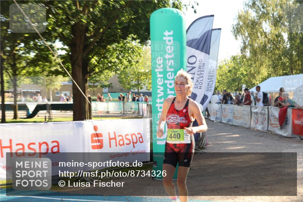 07.09.2025 - 19. Norderstedt Triathlon Luisa Fischer http://msf.ph/oto/8734326 07.09.2025 16:30:33 Ziel 440 meine-sportfotos.de