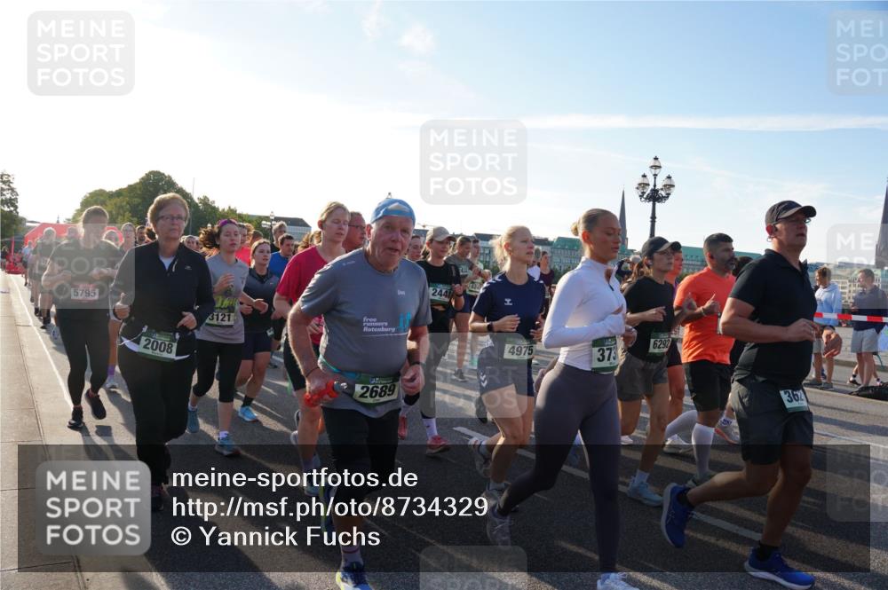 07.09.2025 - BARMER Alsterlauf Yannick Fuchs http://msf.ph/oto/8734329 07.09.2025 09:07:58 Laufen 5795, 2008, 3121, 2448, 624, 6292, 2689, 4975, 373, 362 meine-sportfotos.de
