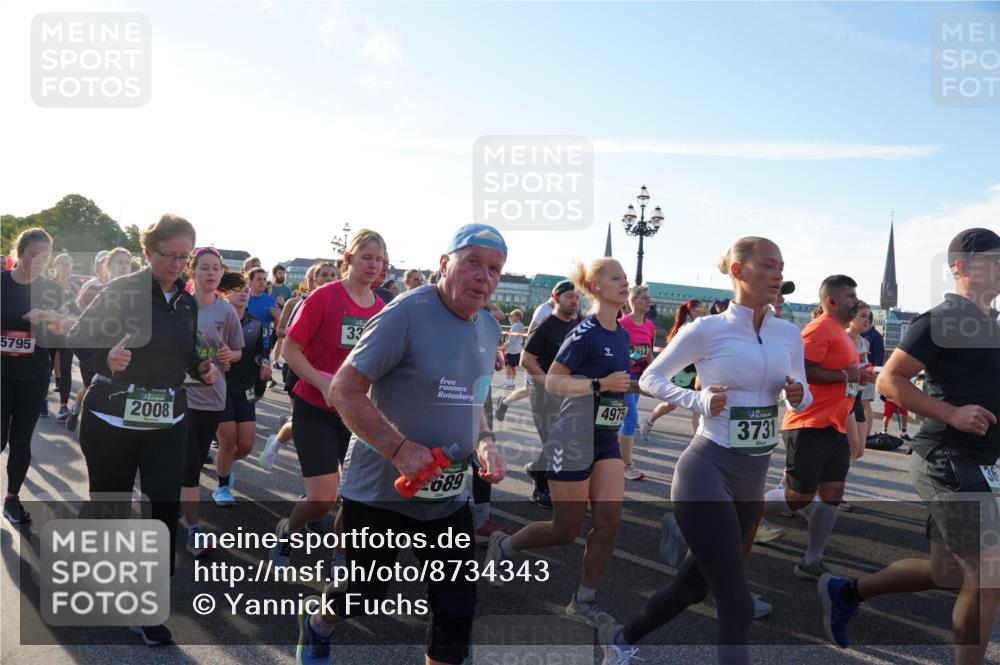 07.09.2025 - BARMER Alsterlauf Yannick Fuchs http://msf.ph/oto/8734343 07.09.2025 09:07:58 Laufen 5795, 2008, 33, 4975, 3731, 689 meine-sportfotos.de