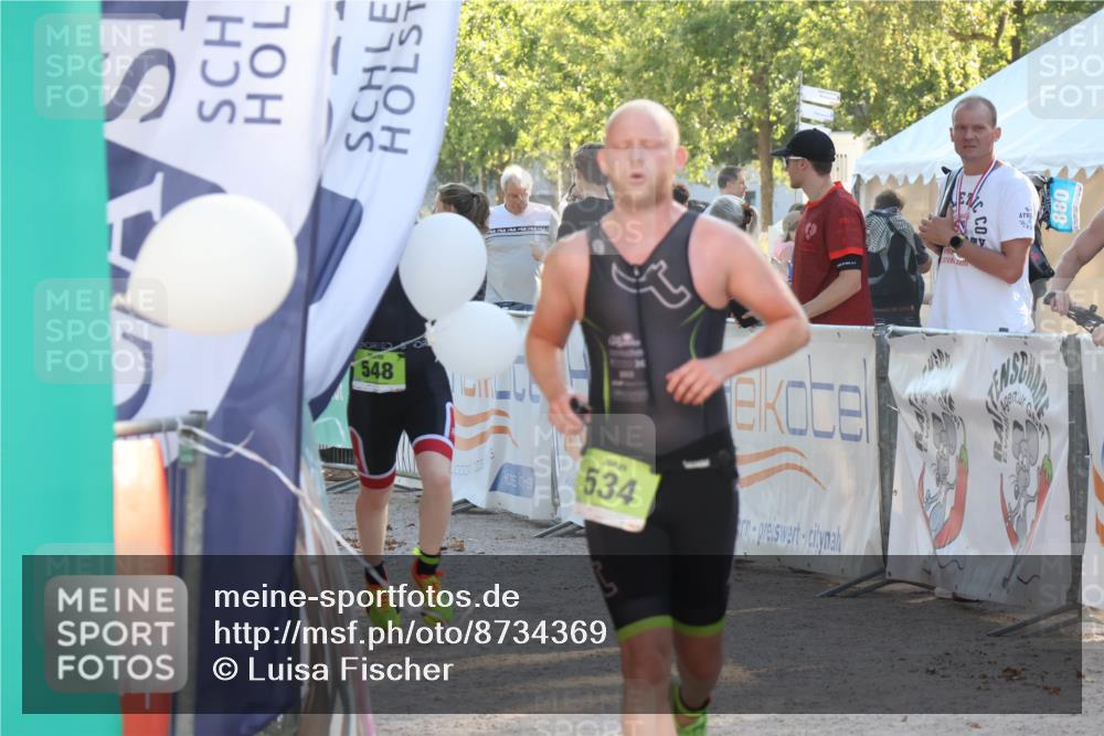 07.09.2025 - 19. Norderstedt Triathlon Luisa Fischer http://msf.ph/oto/8734369 07.09.2025 16:30:57 Ziel 534, 548, 1439, 1572 meine-sportfotos.de