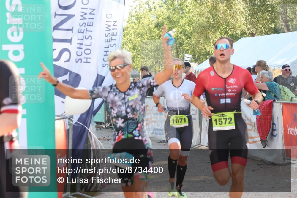 07.09.2025 - 19. Norderstedt Triathlon Luisa Fischer http://msf.ph/oto/8734400 07.09.2025 16:31:01 Ziel 534, 548, 1071, 1439, 1572 meine-sportfotos.de