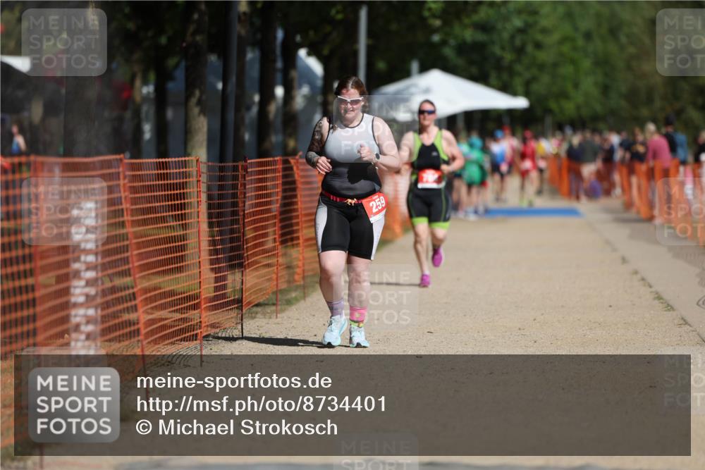 07.09.2025 - 19. Norderstedt Triathlon Michael Strokosch http://msf.ph/oto/8734401 07.09.2025 12:17:54 Laufen 259, 768, 784 meine-sportfotos.de