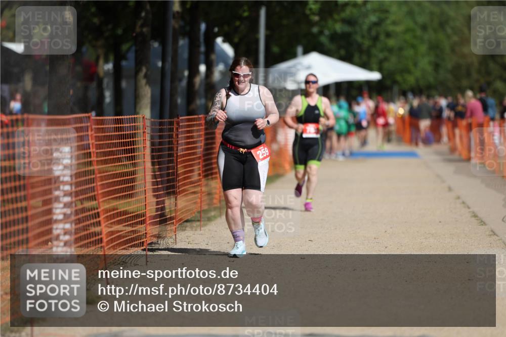 07.09.2025 - 19. Norderstedt Triathlon Michael Strokosch http://msf.ph/oto/8734404 07.09.2025 12:17:54 Laufen 259, 768, 784 meine-sportfotos.de