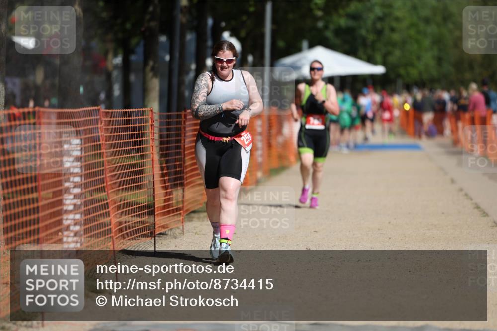 07.09.2025 - 19. Norderstedt Triathlon Michael Strokosch http://msf.ph/oto/8734415 07.09.2025 12:17:55 Laufen 259, 784 meine-sportfotos.de
