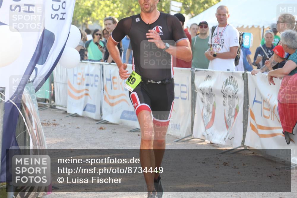 07.09.2025 - 19. Norderstedt Triathlon Luisa Fischer http://msf.ph/oto/8734449 07.09.2025 16:31:14 Ziel 505, 549 meine-sportfotos.de
