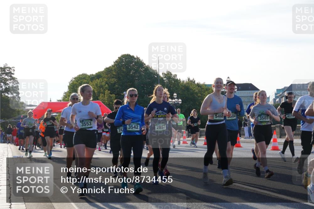 07.09.2025 - BARMER Alsterlauf Yannick Fuchs http://msf.ph/oto/8734455 07.09.2025 09:08:06 Laufen 2736, 3553, 5417, 28, 3542, 2857, 5468, 504, 4316, 3503, 4315 meine-sportfotos.de