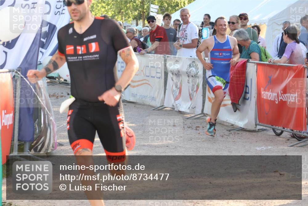 07.09.2025 - 19. Norderstedt Triathlon Luisa Fischer http://msf.ph/oto/8734477 07.09.2025 16:31:22 Ziel 525, 549, 1594 meine-sportfotos.de