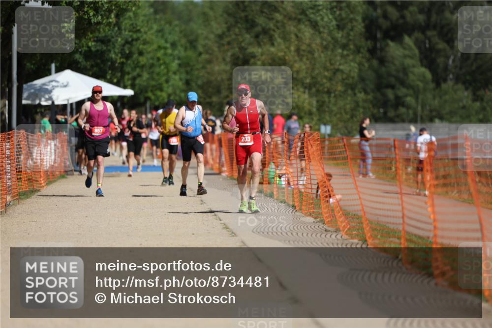 07.09.2025 - 19. Norderstedt Triathlon Michael Strokosch http://msf.ph/oto/8734481 07.09.2025 12:18:11 Laufen 203 meine-sportfotos.de