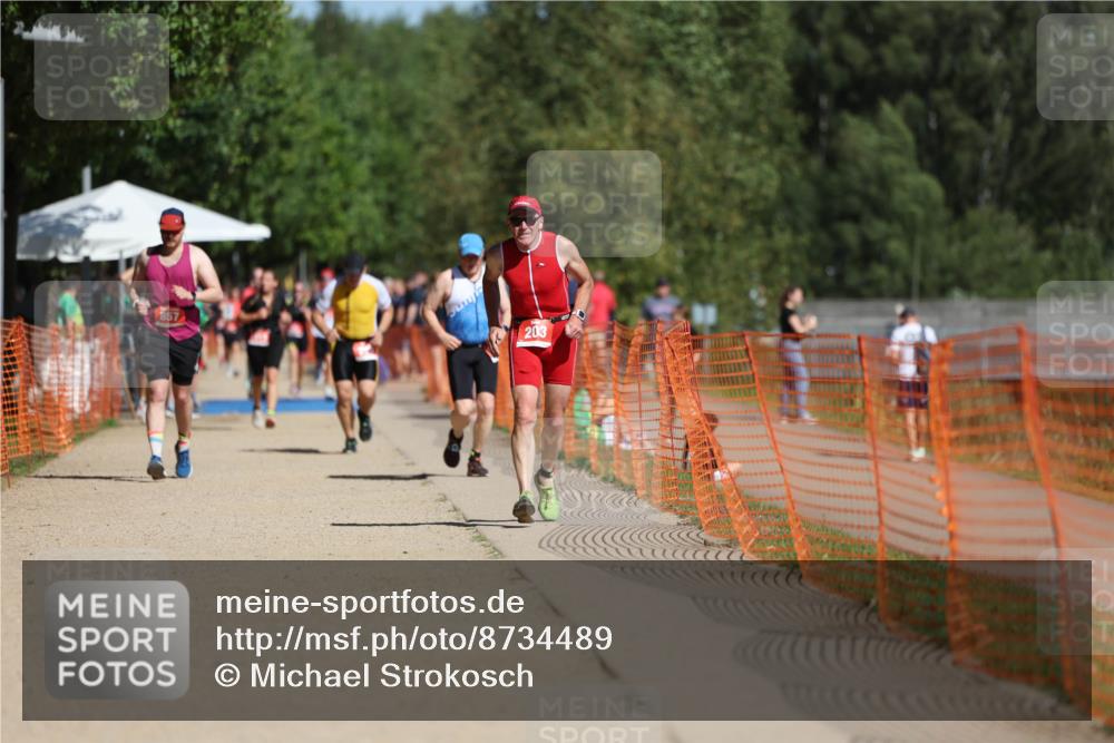 07.09.2025 - 19. Norderstedt Triathlon Michael Strokosch http://msf.ph/oto/8734489 07.09.2025 12:18:12 Laufen 203 meine-sportfotos.de