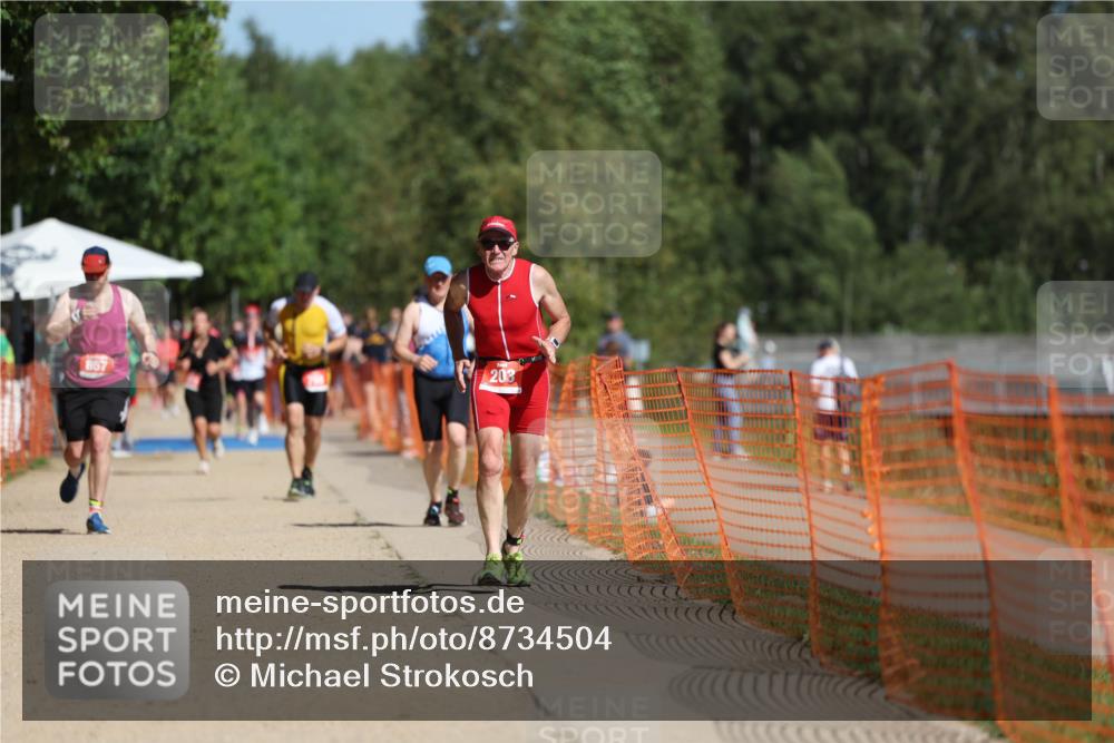07.09.2025 - 19. Norderstedt Triathlon Michael Strokosch http://msf.ph/oto/8734504 07.09.2025 12:18:13 Laufen 203 meine-sportfotos.de