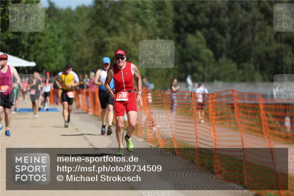 07.09.2025 - 19. Norderstedt Triathlon Michael Strokosch http://msf.ph/oto/8734509 07.09.2025 12:18:14 Laufen 203 meine-sportfotos.de