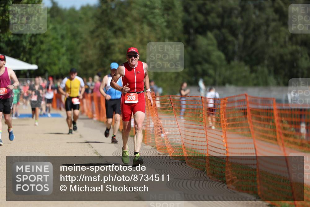 07.09.2025 - 19. Norderstedt Triathlon Michael Strokosch http://msf.ph/oto/8734511 07.09.2025 12:18:14 Laufen 203 meine-sportfotos.de