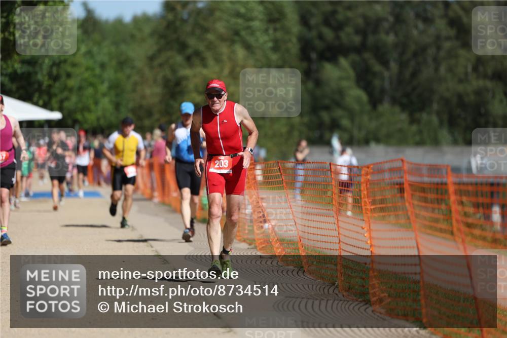 07.09.2025 - 19. Norderstedt Triathlon Michael Strokosch http://msf.ph/oto/8734514 07.09.2025 12:18:15 Laufen 203, 857, 1371 meine-sportfotos.de