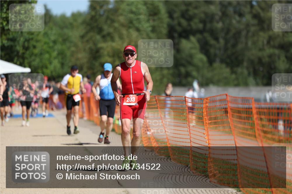 07.09.2025 - 19. Norderstedt Triathlon Michael Strokosch http://msf.ph/oto/8734522 07.09.2025 12:18:15 Laufen 203, 857, 1371 meine-sportfotos.de