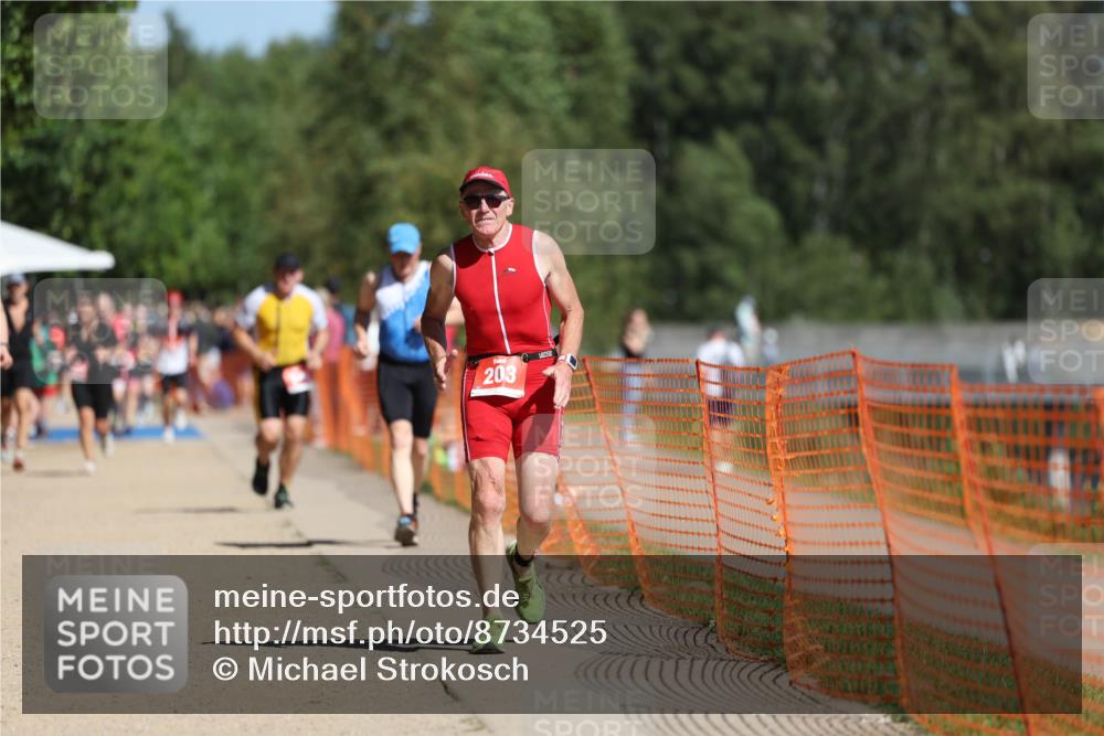 07.09.2025 - 19. Norderstedt Triathlon Michael Strokosch http://msf.ph/oto/8734525 07.09.2025 12:18:15 Laufen 203, 857, 1371 meine-sportfotos.de
