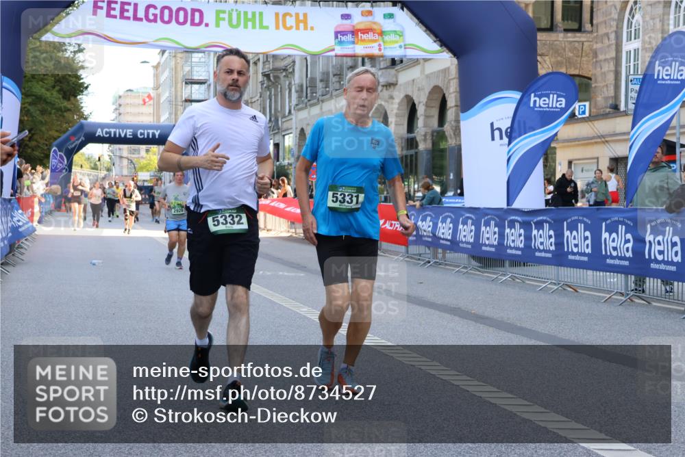 07.09.2025 - BARMER Alsterlauf Strokosch-Dieckow http://msf.ph/oto/8734527 07.09.2025 10:20:34 Ziel 2861, 2862, 3383, 3777, 4003, 4011, 4141, 4142, 4206, 4564, 4919, 5846, 5848, 8031 meine-sportfotos.de