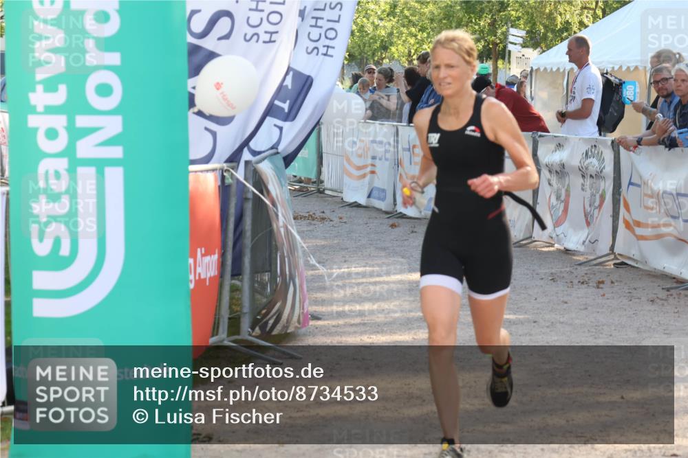 07.09.2025 - 19. Norderstedt Triathlon Luisa Fischer http://msf.ph/oto/8734533 07.09.2025 16:31:57 Ziel 463, 1480 meine-sportfotos.de