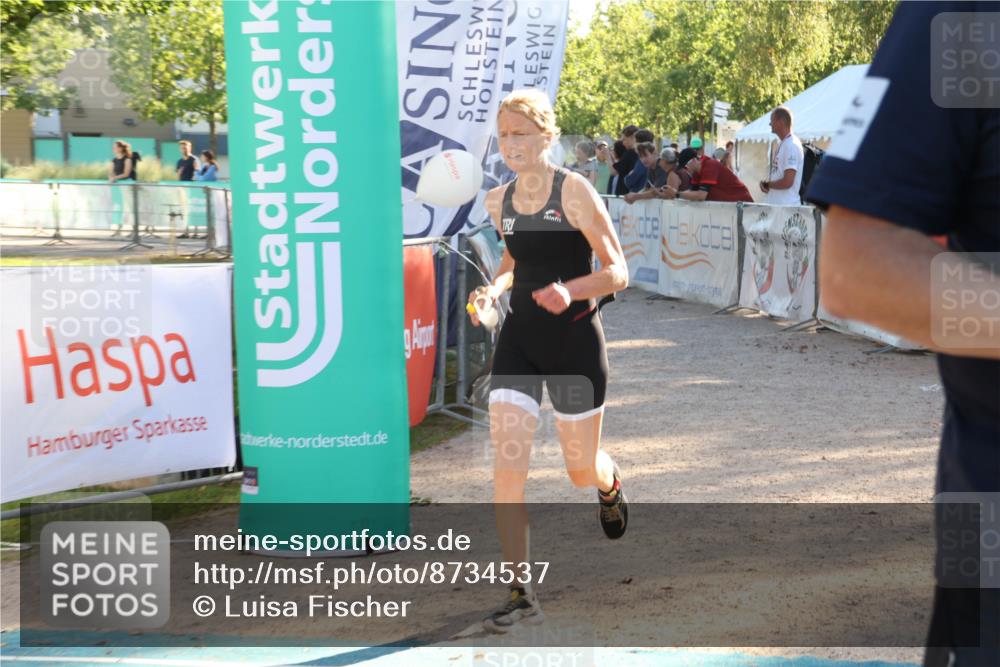 07.09.2025 - 19. Norderstedt Triathlon Luisa Fischer http://msf.ph/oto/8734537 07.09.2025 16:31:58 Ziel 463, 1480 meine-sportfotos.de