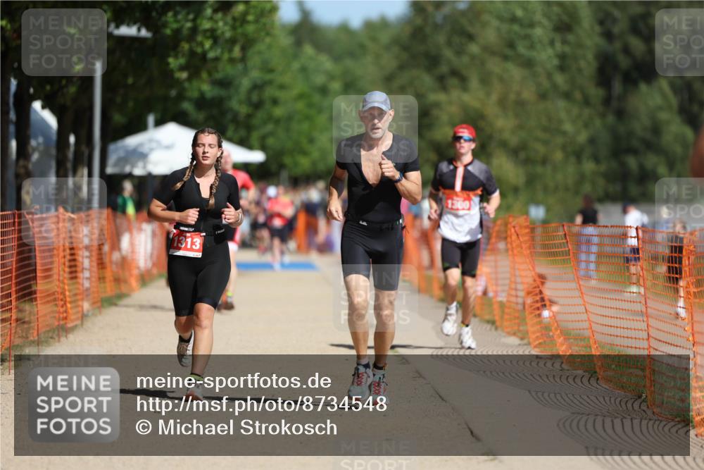 07.09.2025 - 19. Norderstedt Triathlon Michael Strokosch http://msf.ph/oto/8734548 07.09.2025 12:18:26 Laufen 237, 795, 857, 1300, 1313, 1371 meine-sportfotos.de