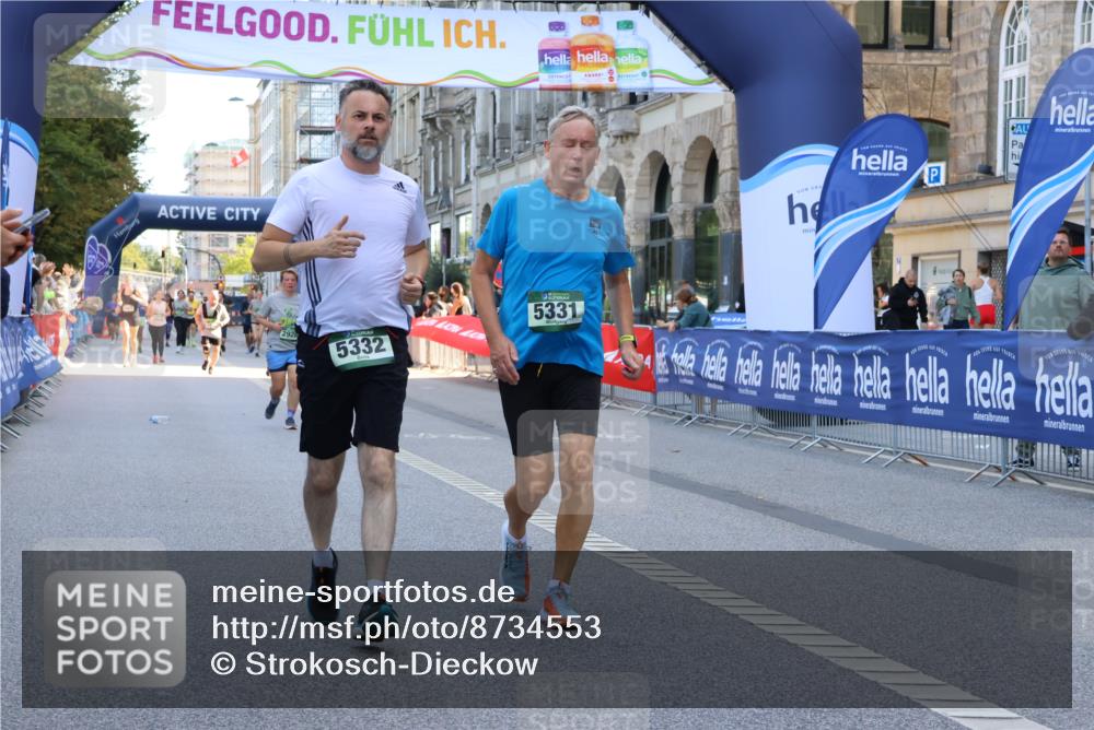 07.09.2025 - BARMER Alsterlauf Strokosch-Dieckow http://msf.ph/oto/8734553 07.09.2025 10:20:34 Ziel 2861, 2862, 3383, 3777, 4003, 4011, 4141, 4142, 4206, 4564, 4919, 5846, 5848, 8031 meine-sportfotos.de